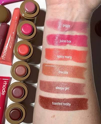 Rhode Pocket Blush – Creamy & Long-Lasting Cheek Tint 💕